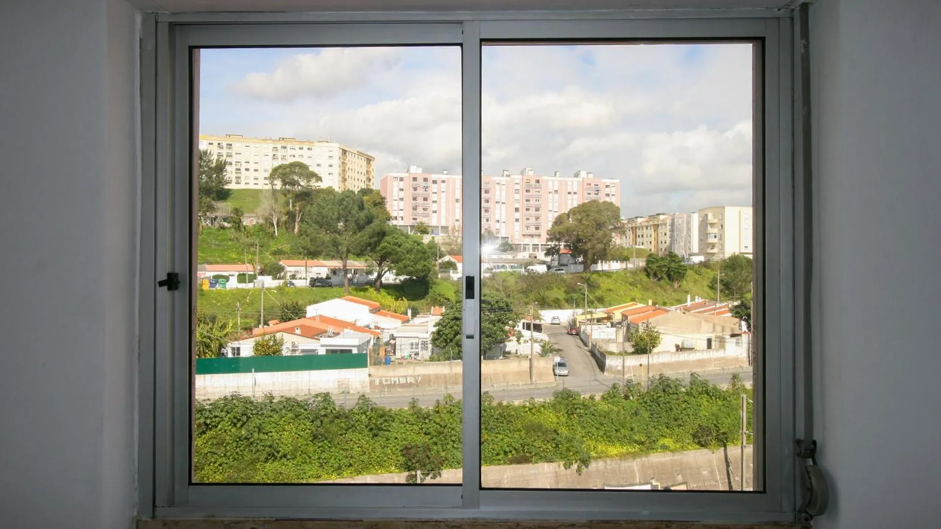 Queluz Apartment 0*,
