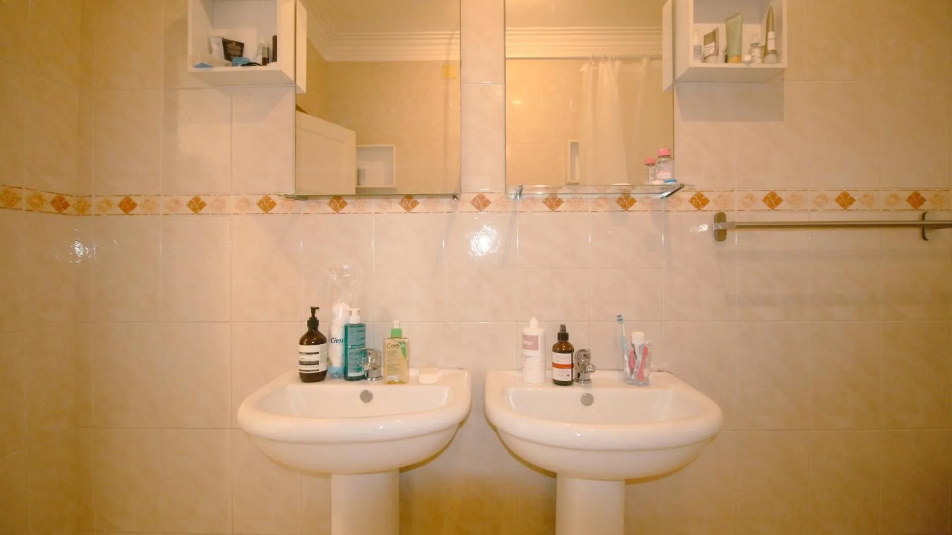 Guest house Queluz Apartment